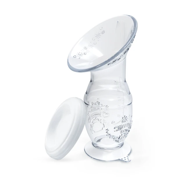 Close-up of the silicone manual breast pump, offering an ergonomic and user-friendly design for moms.
