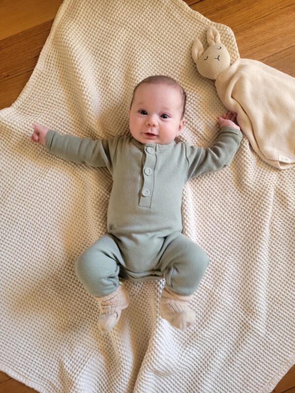 organic cotton onesie. - Image 10